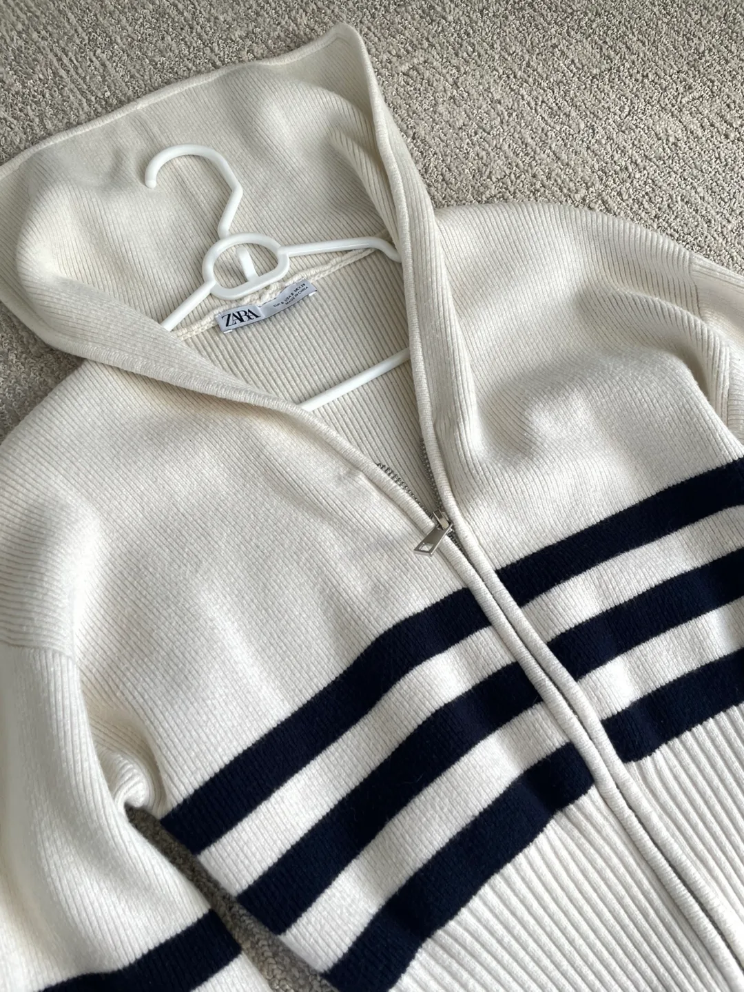 Zara Striped Knit Zip-Up Hoodie - Size S image indicator(6)