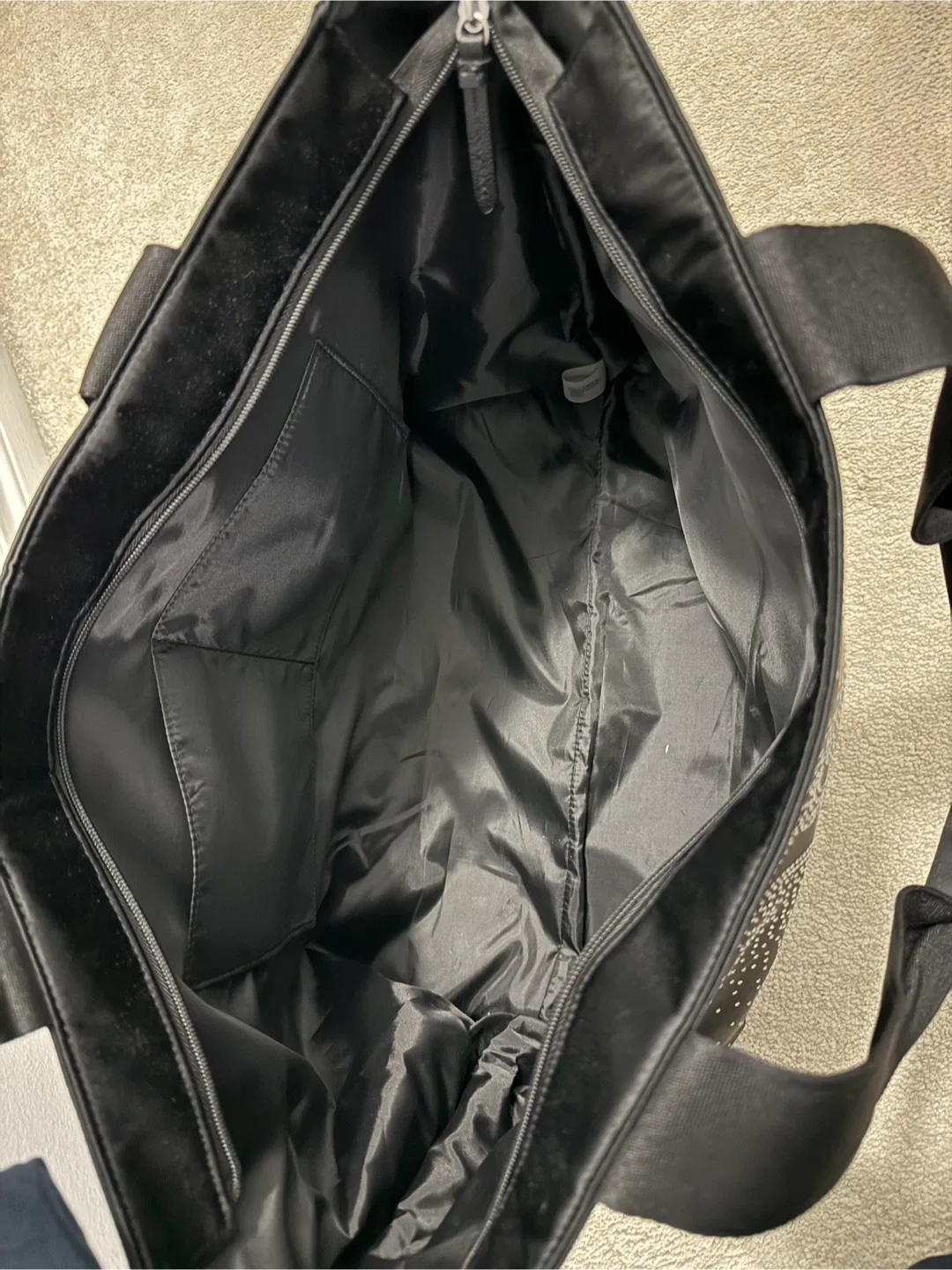 Victoria's Secret Black Tote Bag image indicator(3)