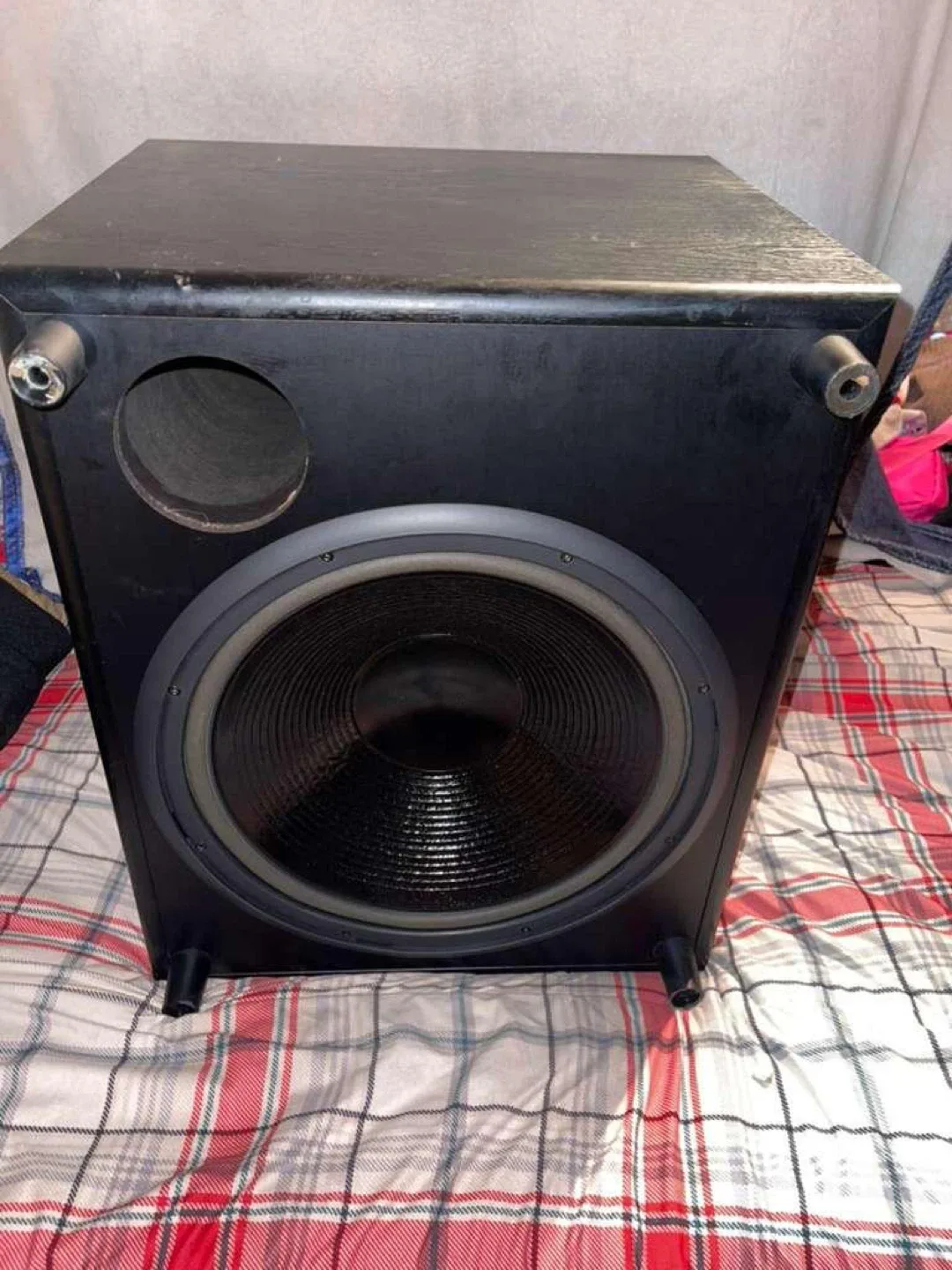 Velodyne Subwoofer image indicator(2)