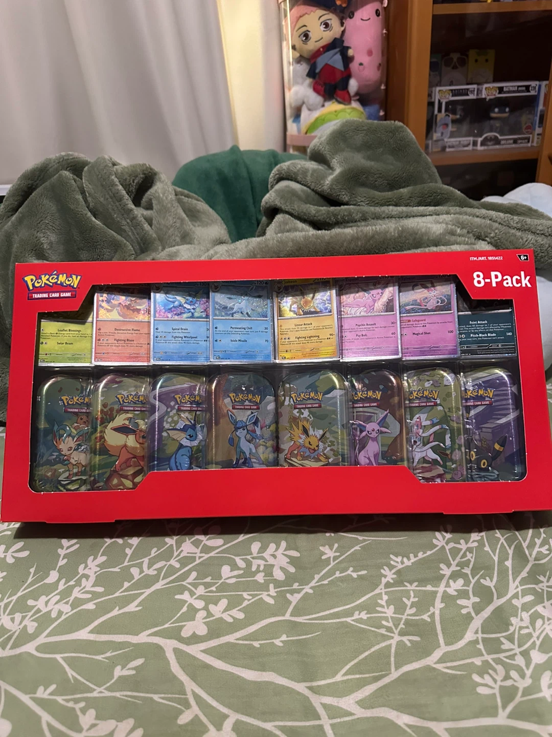 Pokemon TCG Scarlet & Violet Prismatic Mini Tin 8-Pack.