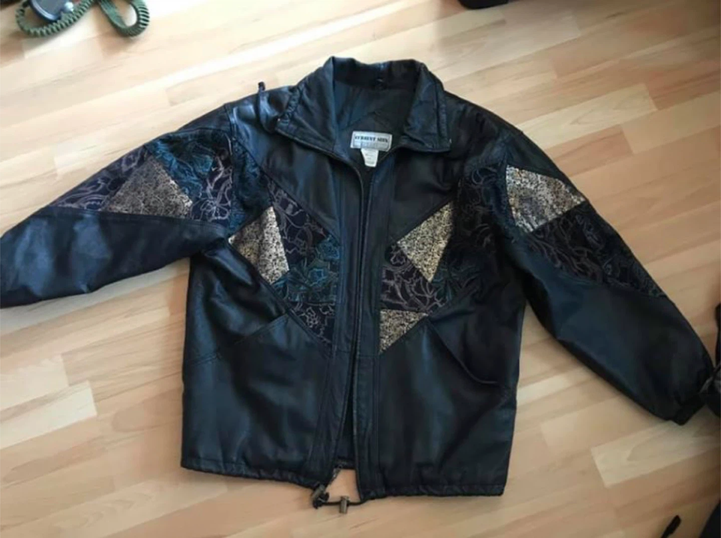 Vintage Women’s Leather Winter Jacket Size Medium $35 firm