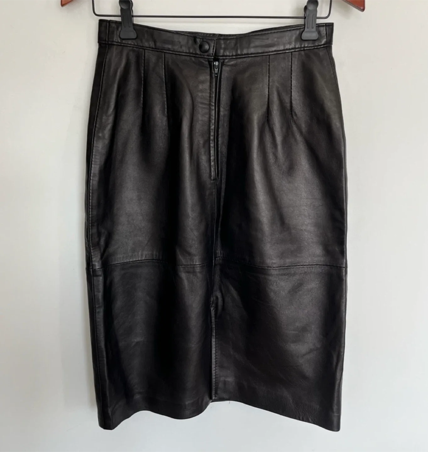 Melanie Lyne Leather Skirt image indicator(2)