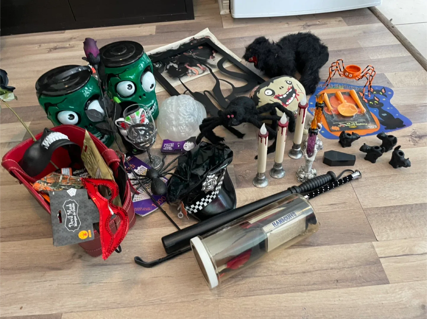 Halloween Decorations Bundle image indicator(2)