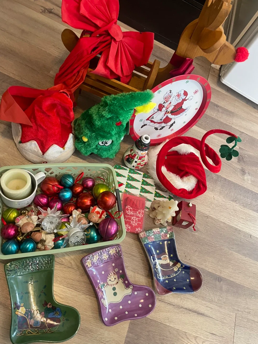 Christmas Decorations Bundle image indicator(2)