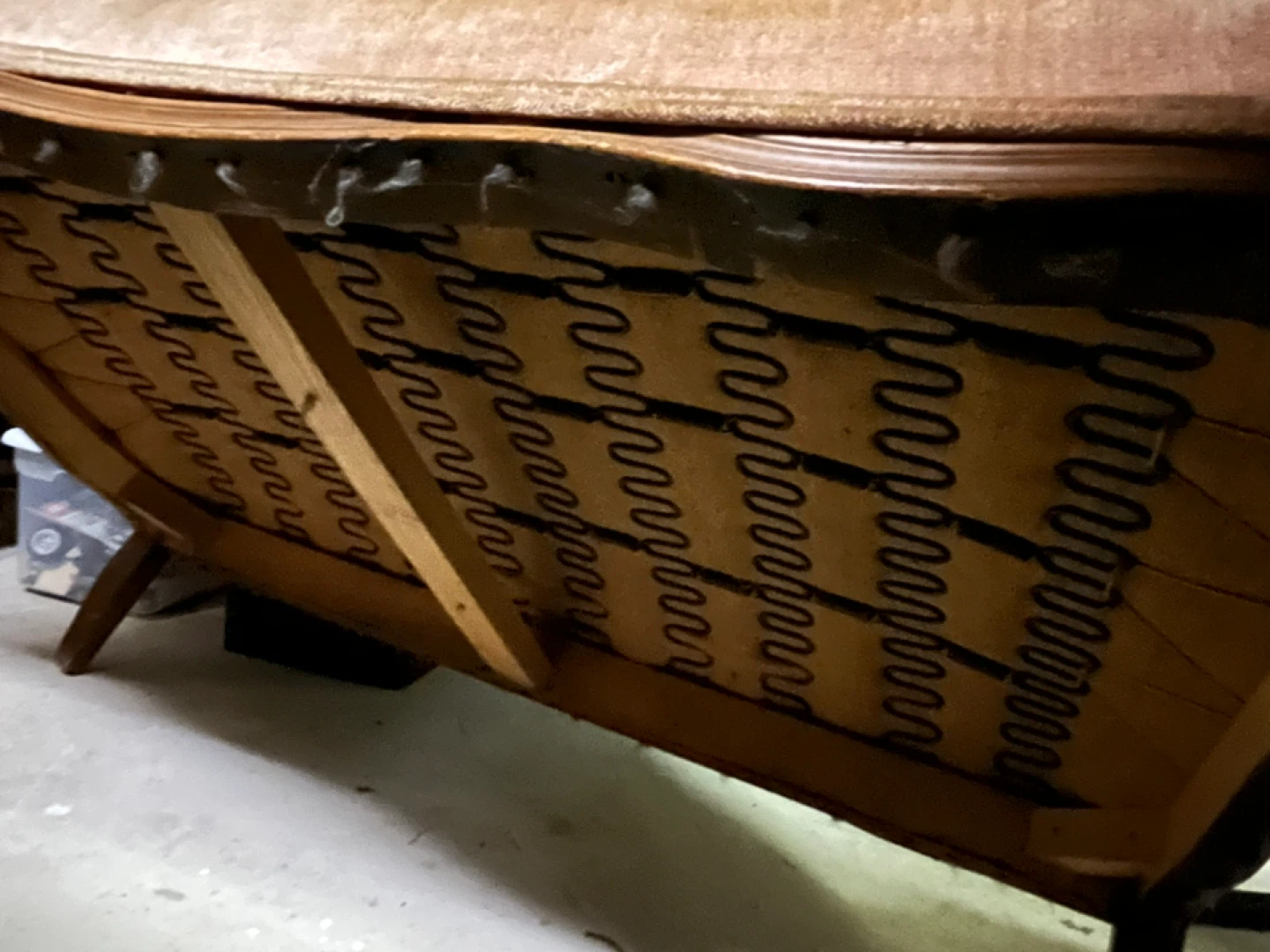 Vintage Loveseat Sofa - Great Condition! - photo 2