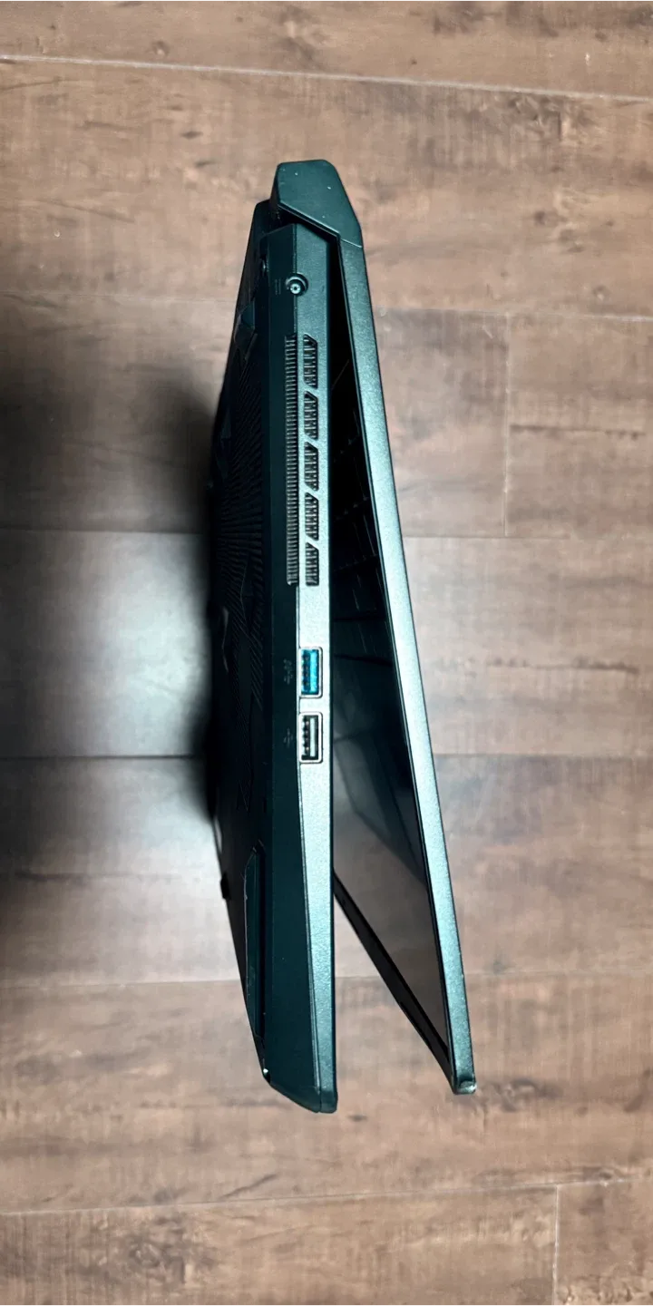 MSI Alpha 15 Gaming Laptop image indicator(5)