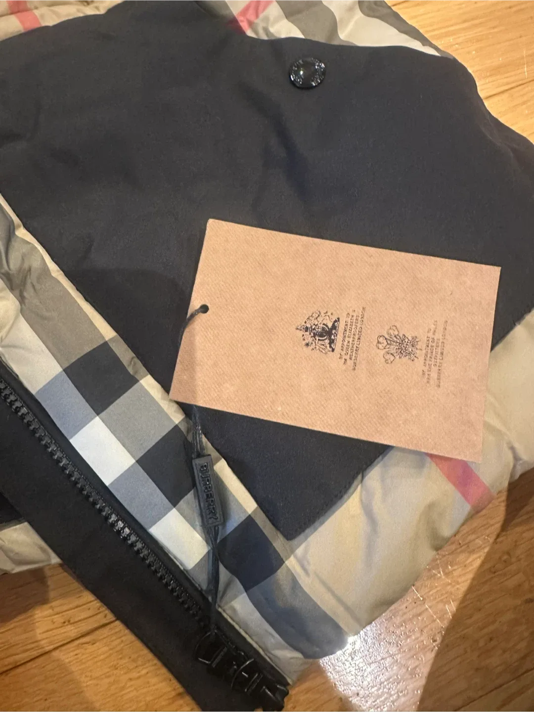 Burberry Check Puffer Jacket image indicator(5)