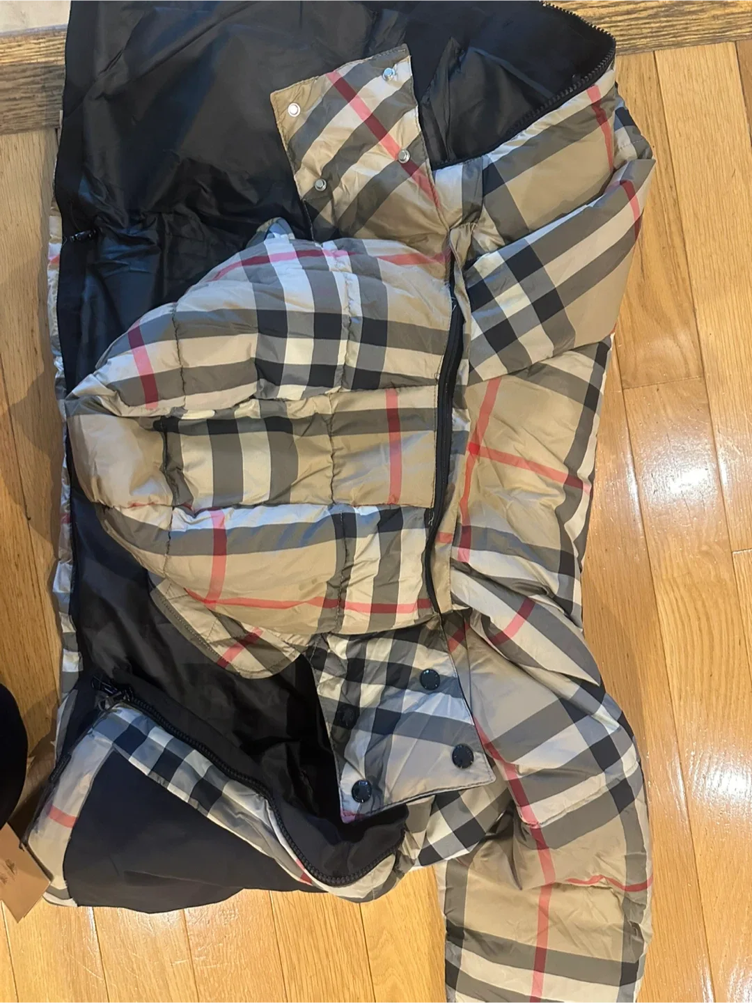 Burberry Check Puffer Jacket image indicator(4)