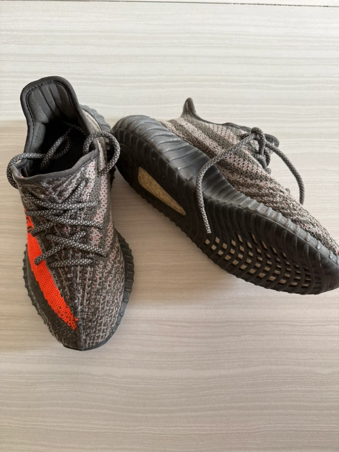 Adidas Yeezy Boost 350 V2 Beluga image indicator(2)