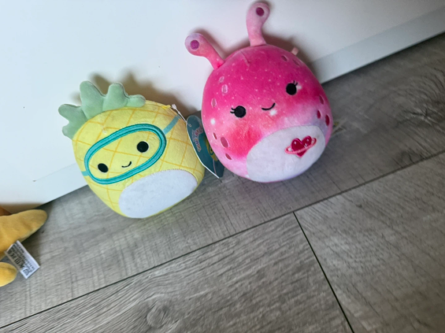 Squishmallows Pineapple & Pink Alien Plush