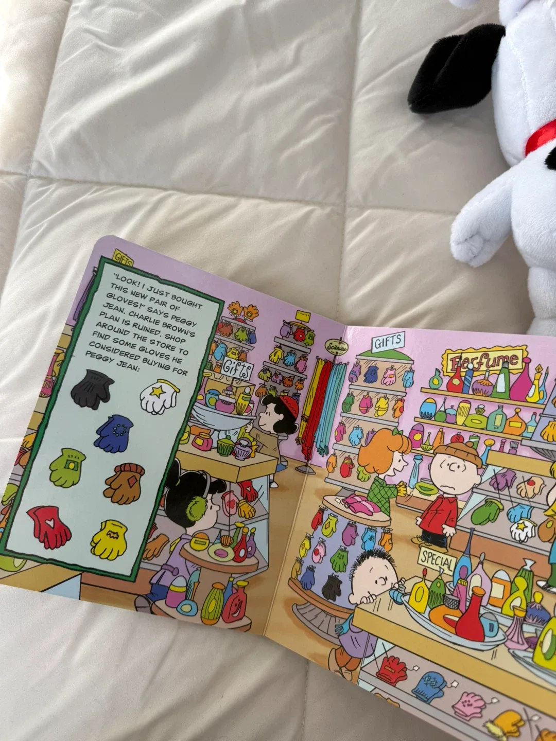 Peanuts Snoopy Christmas Plush and Book image indicator(5)