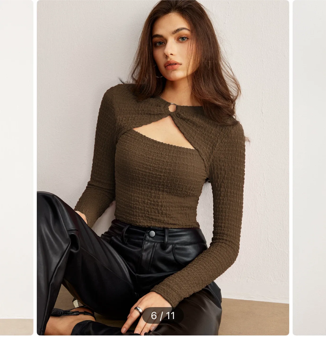 Dark Brown Plisse Cutout T-Shirt XL image indicator(2)