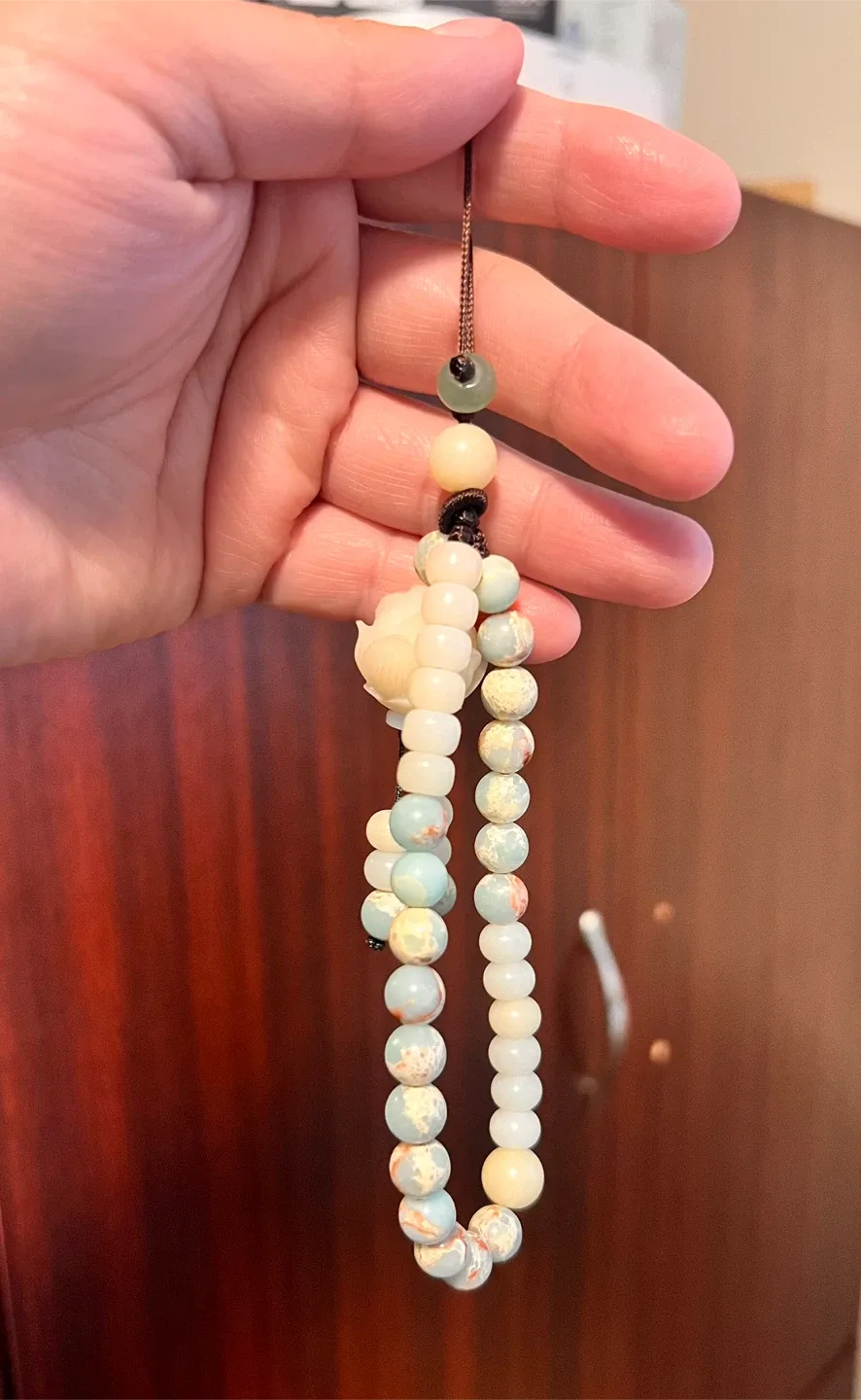 Beaded phone charm image indicator(2)