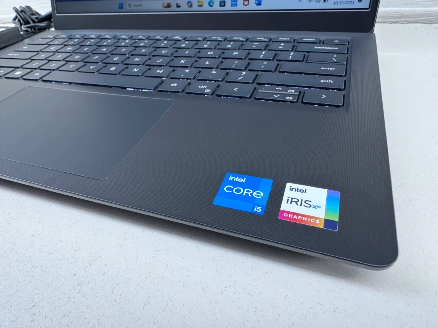 Dell New Laptop I5-12th.Gen. 16/512GB. Win 11 image indicator(8)