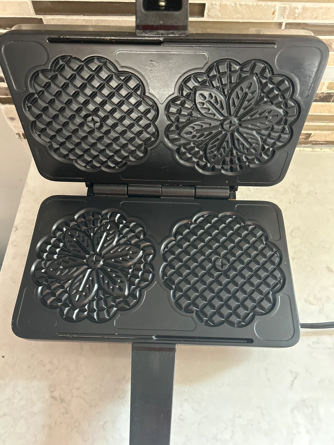 VillaWare Prima Pizzelle Baker - photo 2