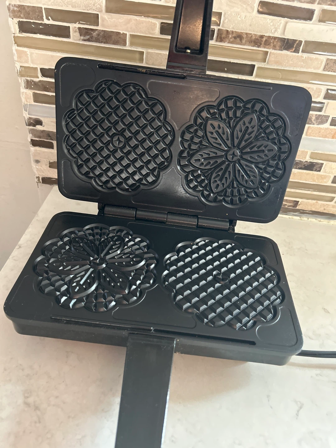 VillaWare Prima Pizzelle Baker - photo 3