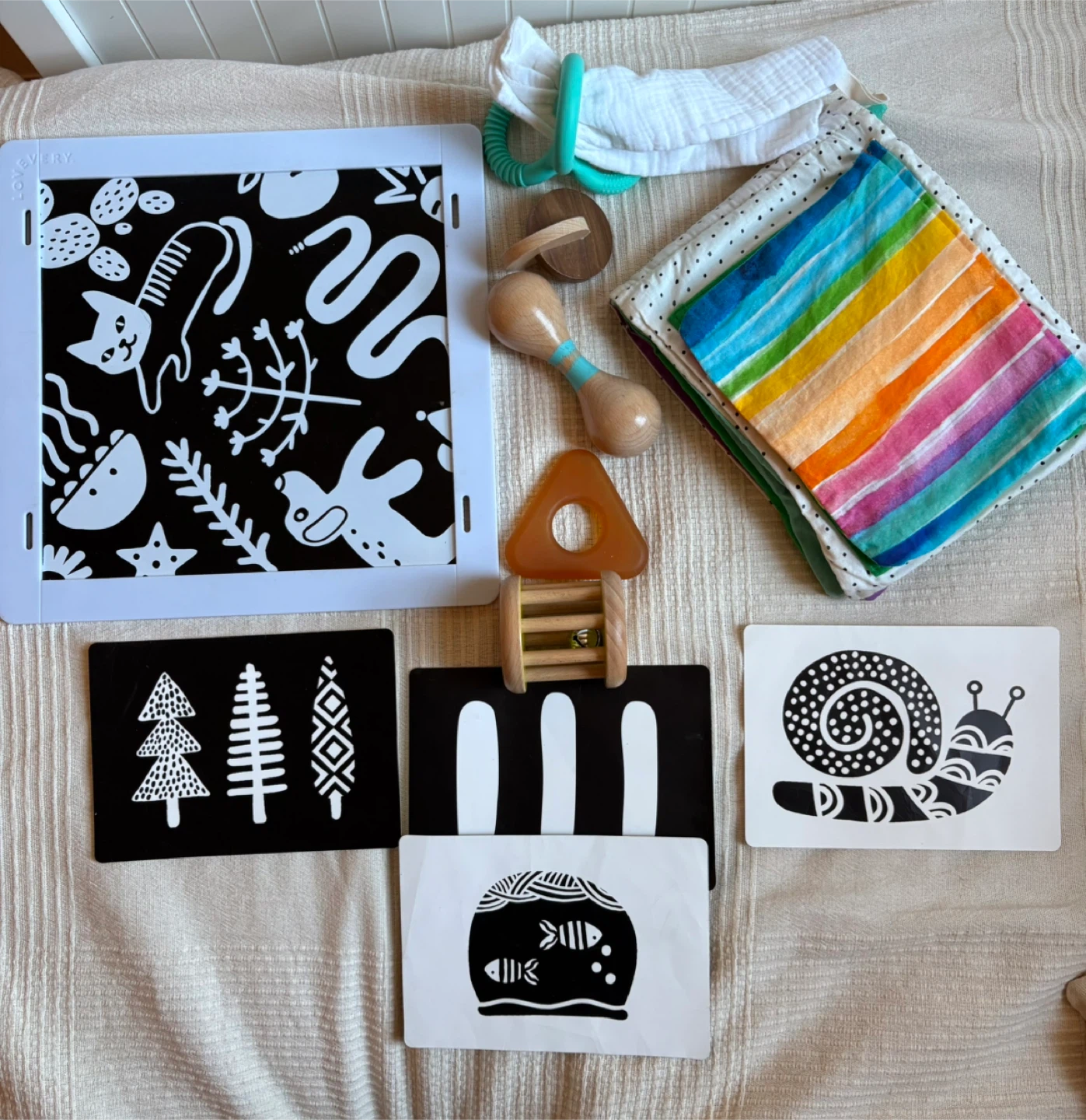 Lovevery The Charmer Play Kit (Months 3-4)