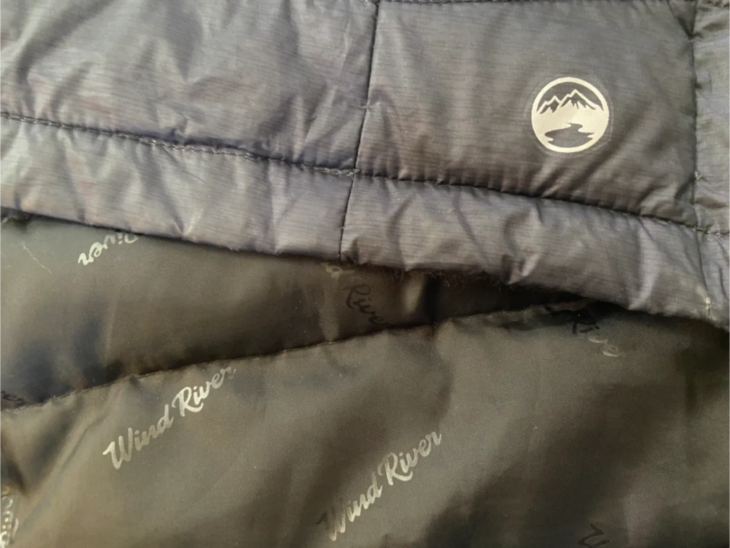 Wind River Black Puffer mid length Jacket Size M image indicator(5)