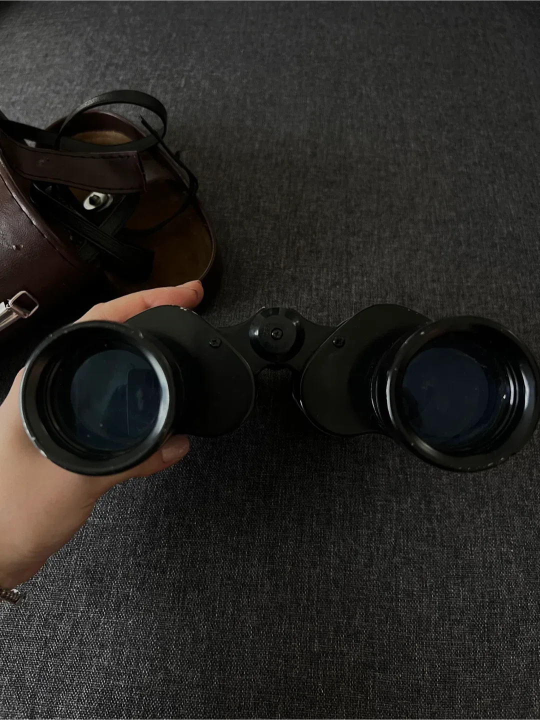 Bell & Howell Director Series 8X40 Binoculars image indicator(3)