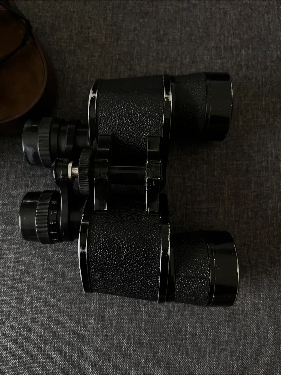 Bell & Howell Director Series 8X40 Binoculars image indicator(4)