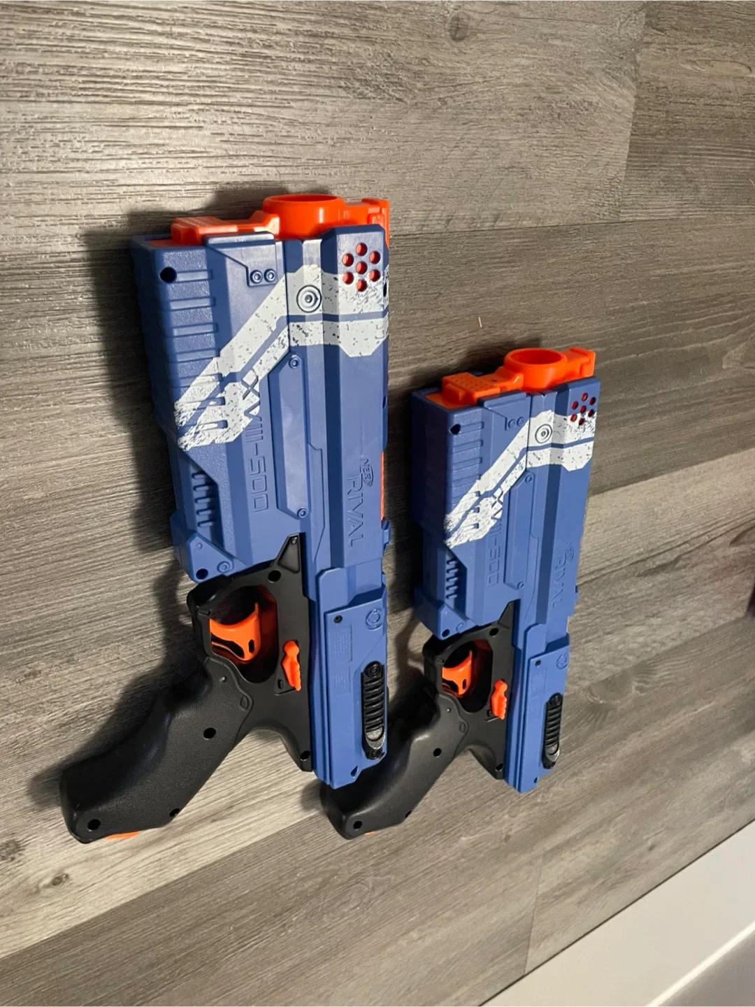 Two Nerf guns shoot really hard image indicator(3)