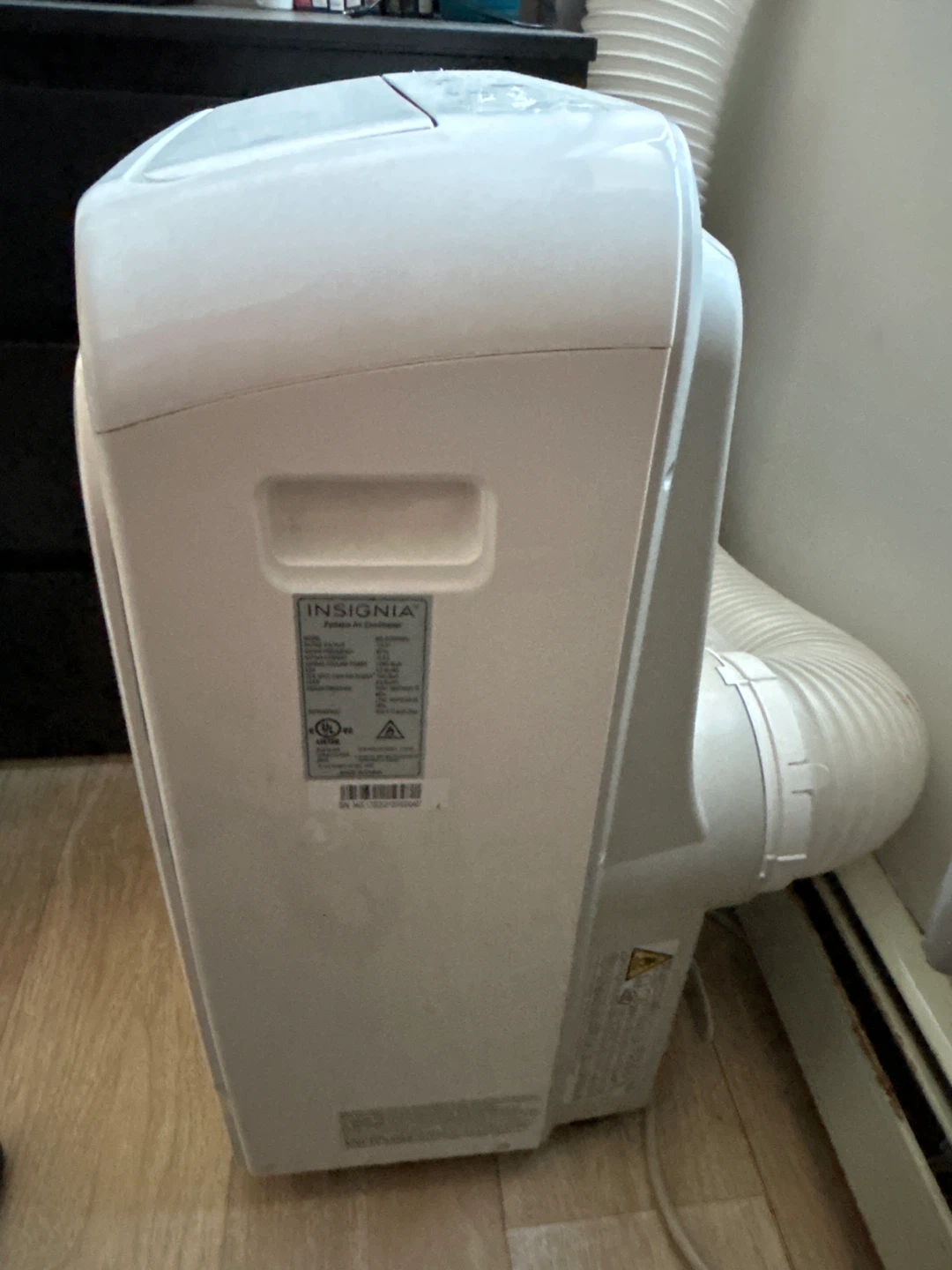 Insignia Portable Air Conditioner NS-AC07PWH1 - photo 3