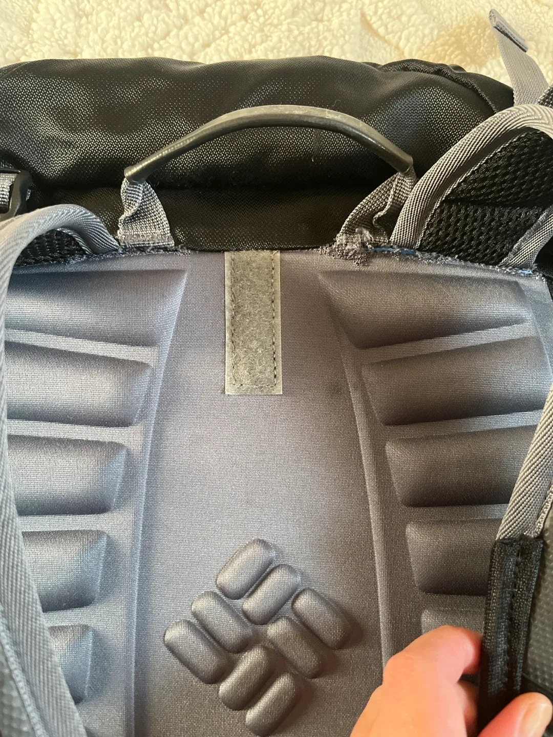 Columbia 38L Backpack - Black & Grey image indicator(6)