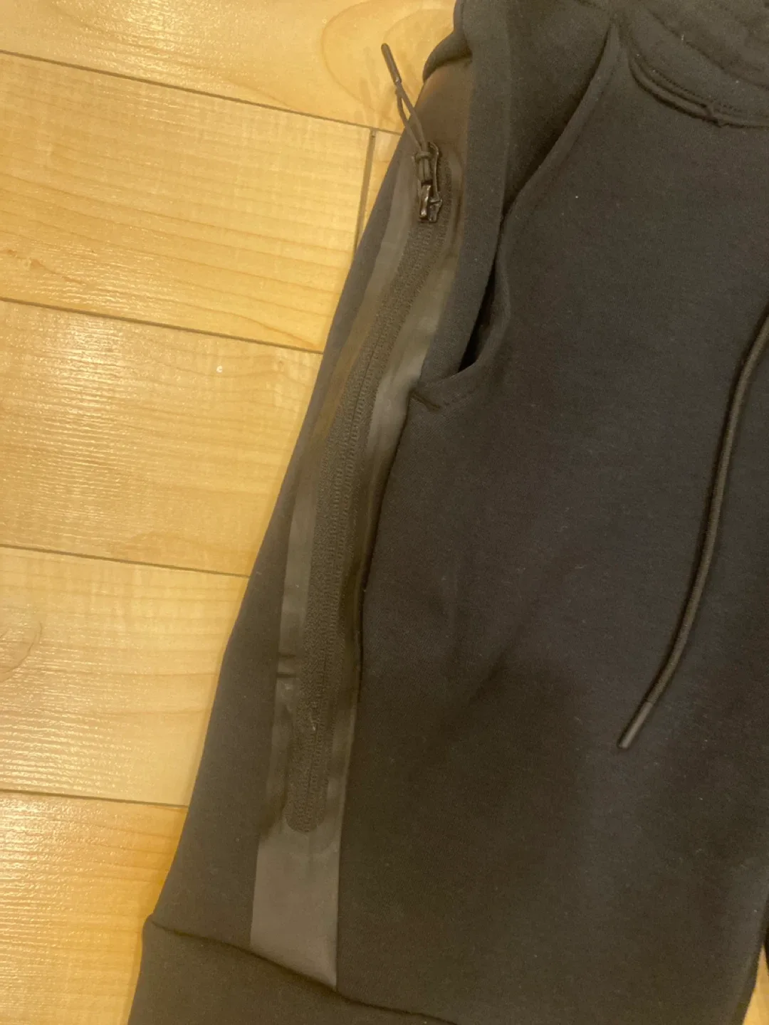 Nike Tech Fleece Black Pants - Size Small image indicator(3)