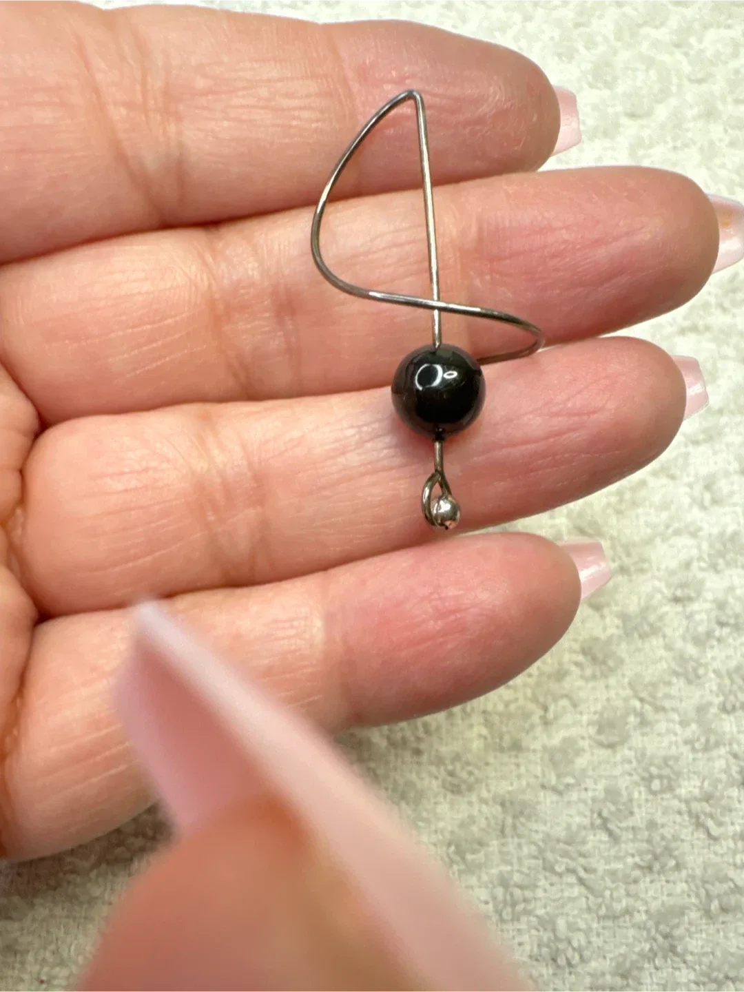 Sterling silver and onyx twist  Earrings image indicator(3)