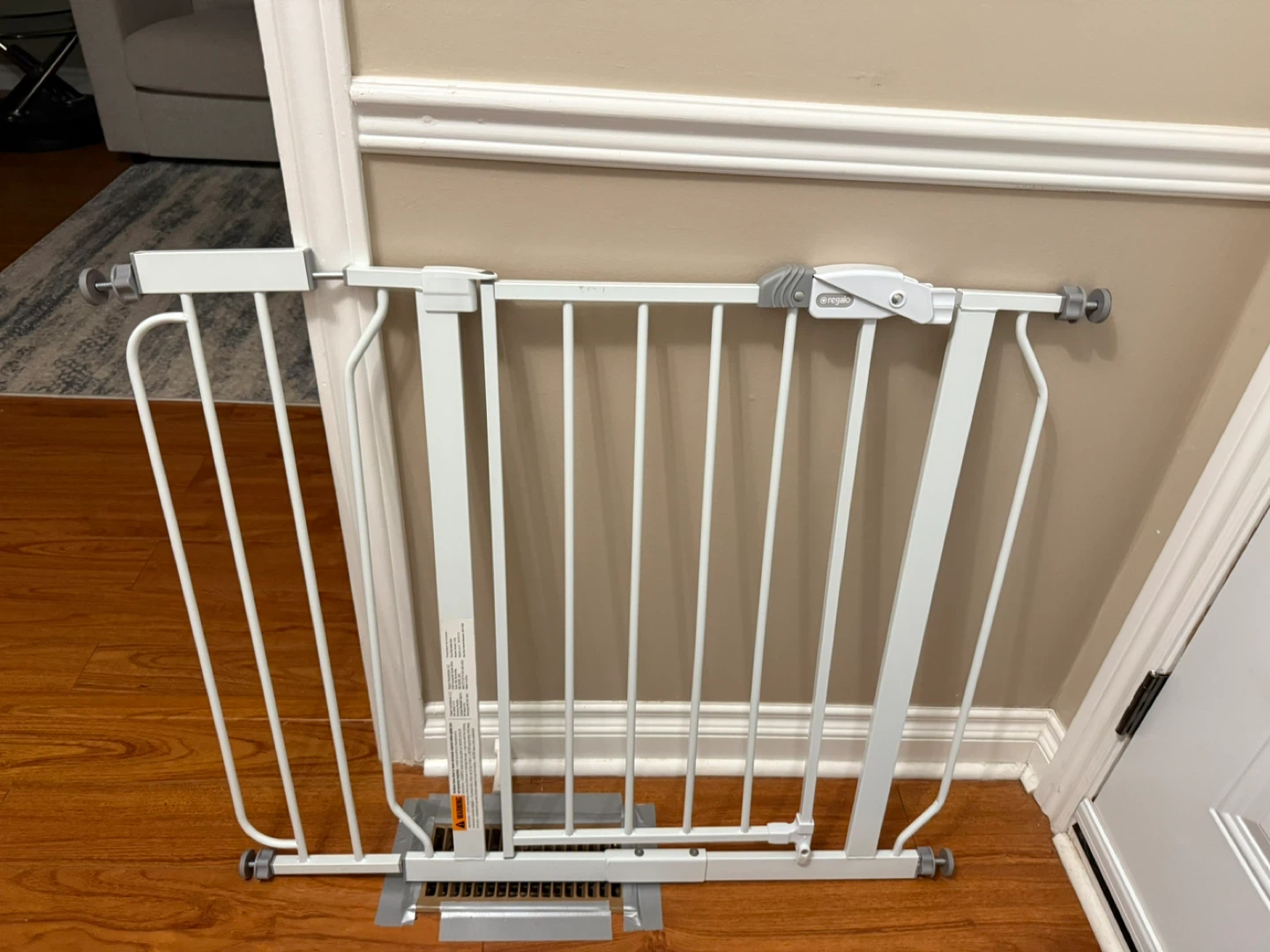 Regalo White Baby Gate