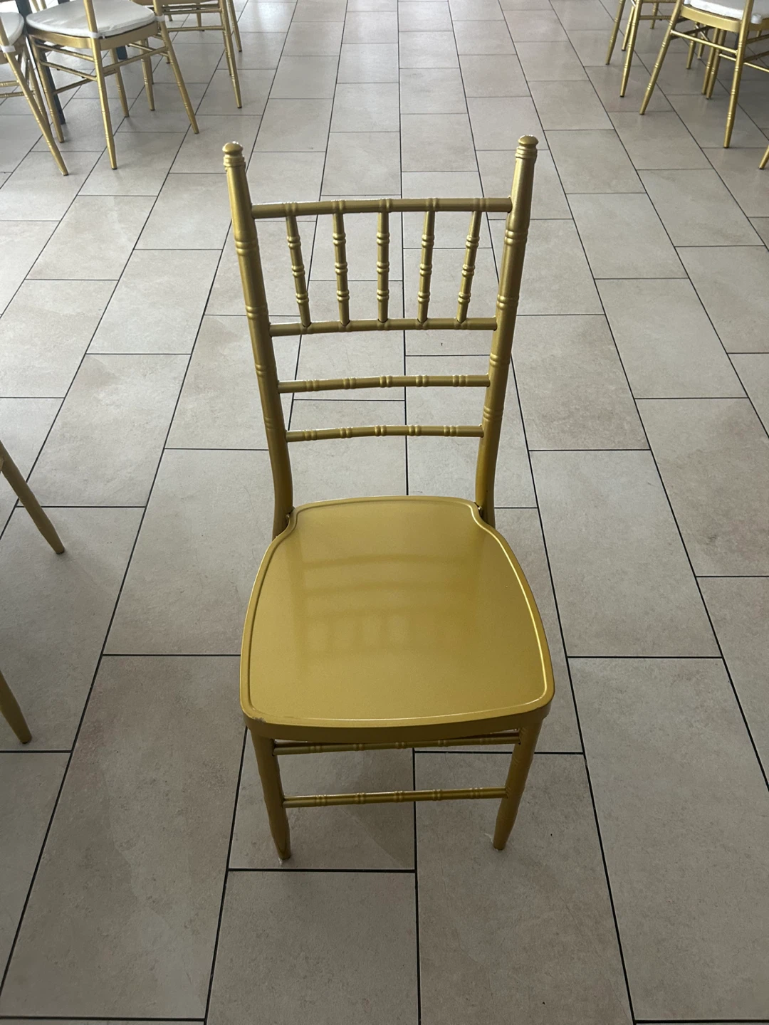Gold Chiavari Chair with Cushion 200 pcs