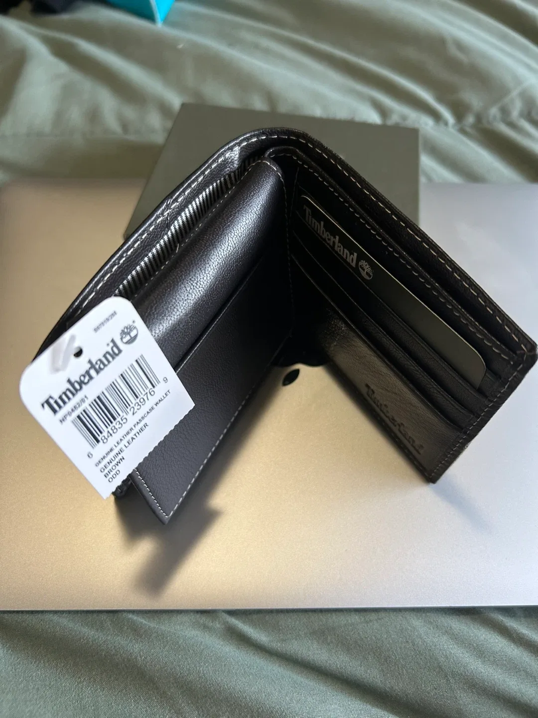 Timberland Genuine Leather Passcase Wallet - New in Box! image indicator(2)