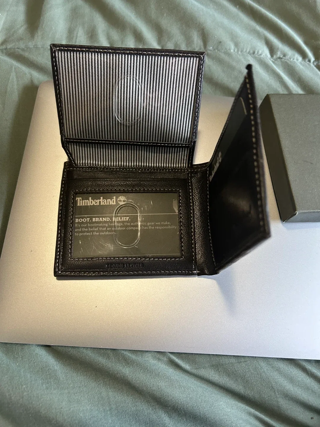 Timberland Genuine Leather Passcase Wallet - New in Box! image indicator(3)