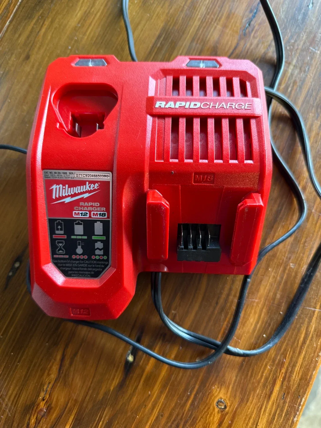 Milwaukee M12/M18 Rapid Battery Charger image indicator(2)