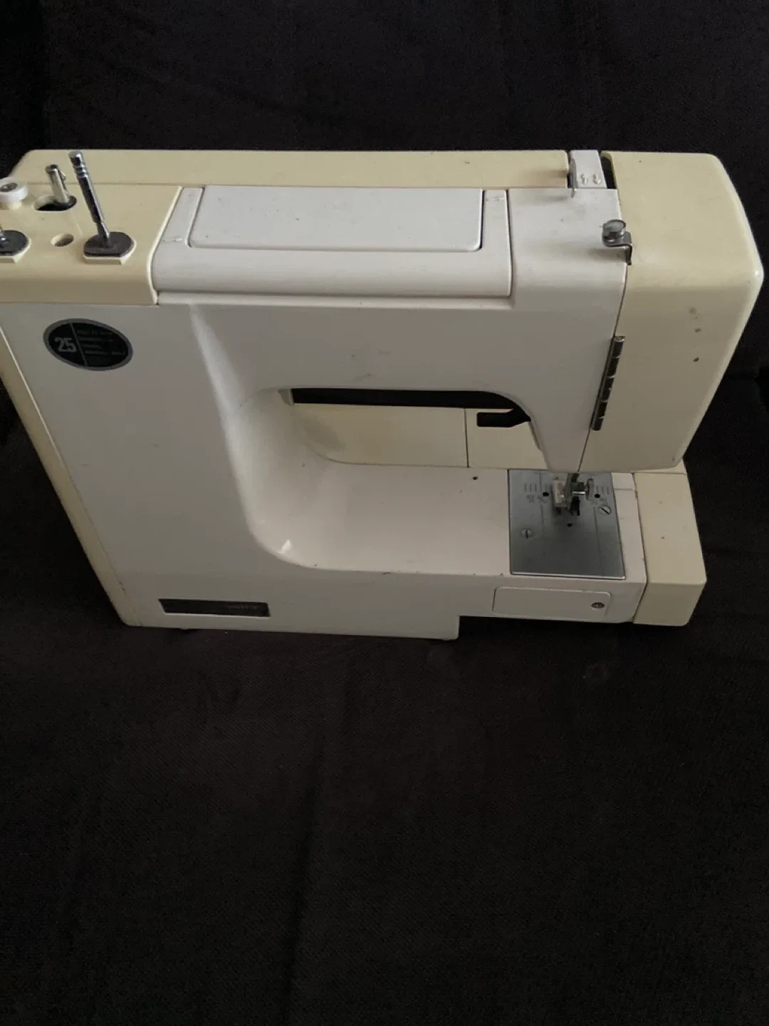 Kenmore 12 Sewing Machine image indicator(4)