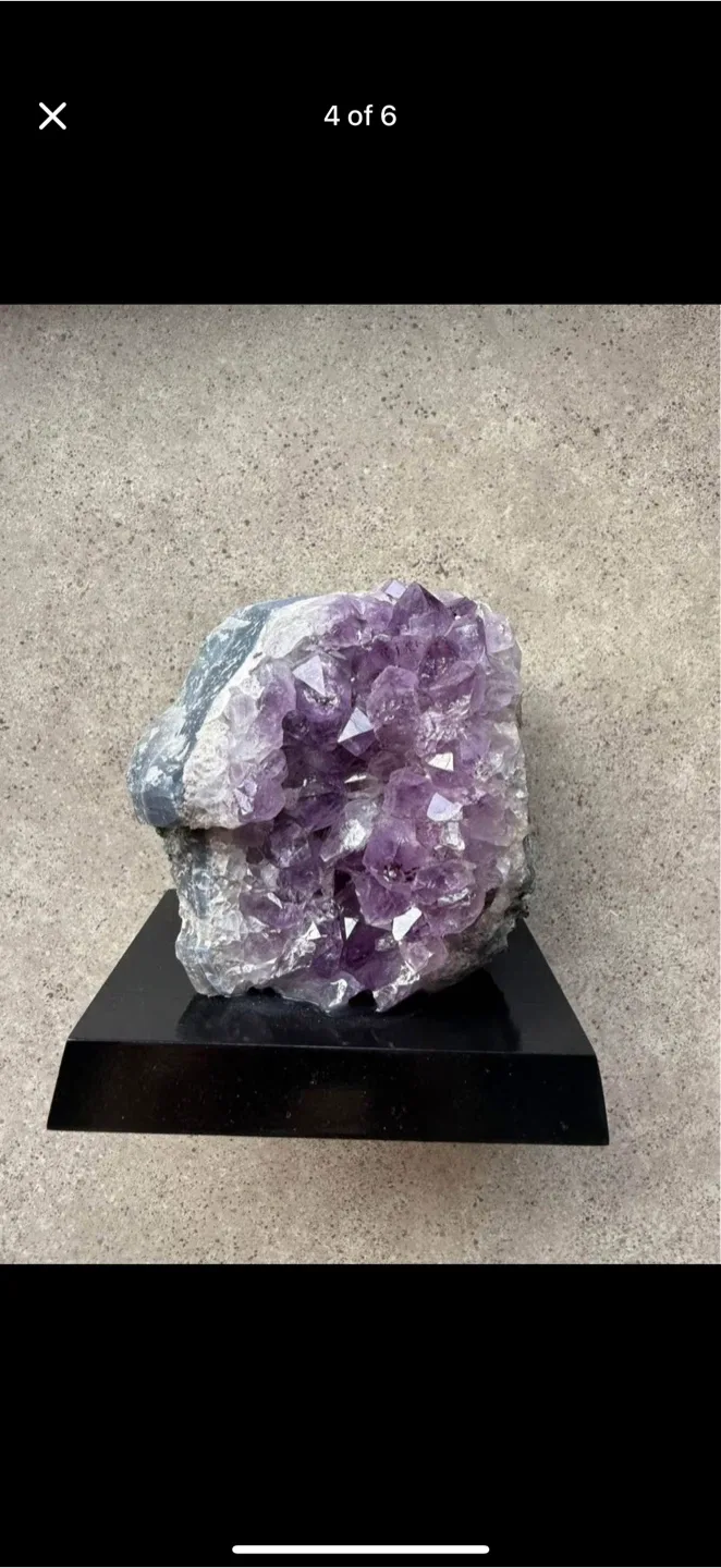 Amethyst on Stand image indicator(4)