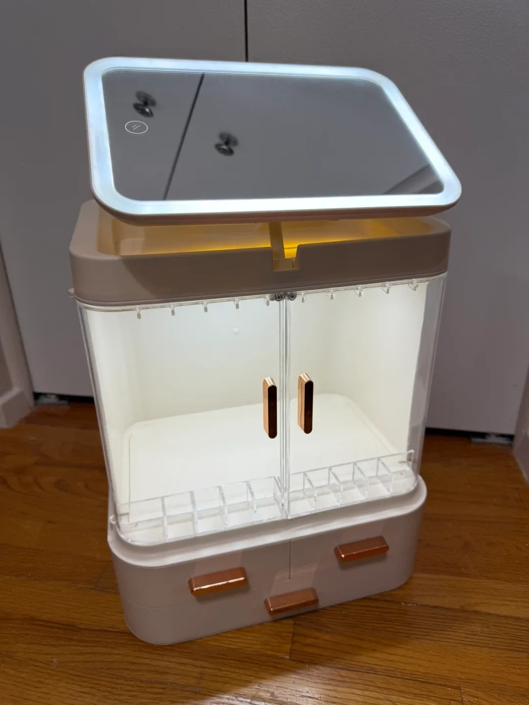 Makeup/Skincare Organizer with LED Rechargeable Mirror thumbnail