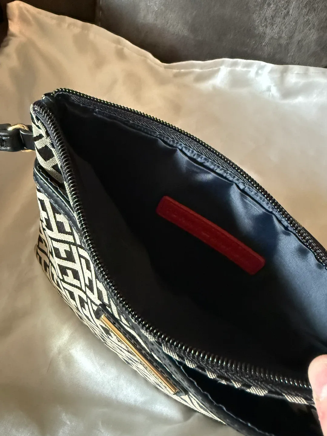 Tommy Hilfiger Patterned Wristlet image indicator(4)