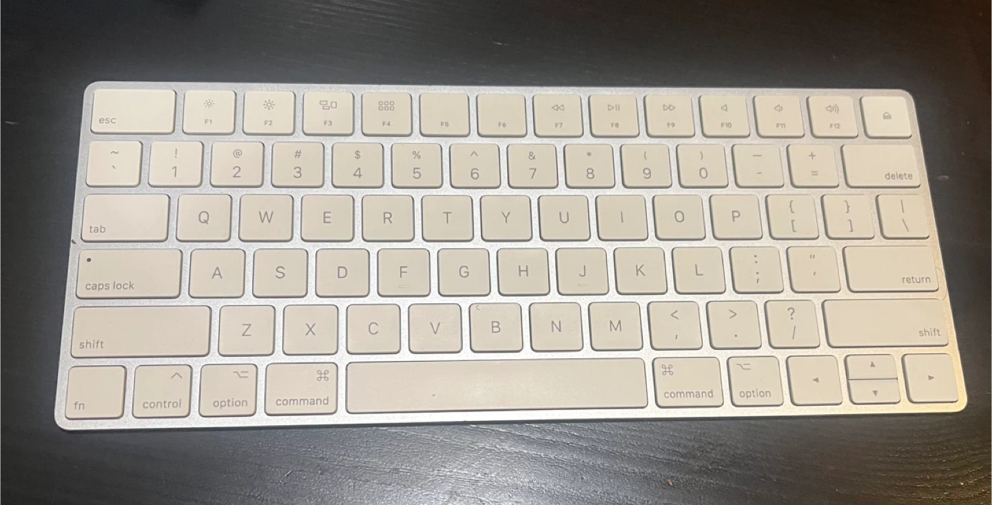 Apple Magic Keyboard - Silver