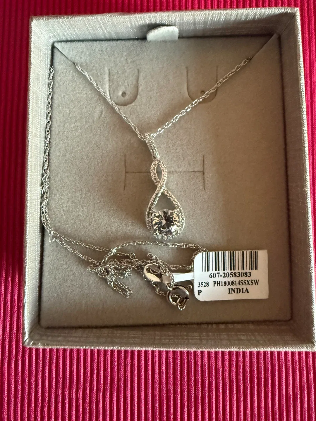 🎁 PEOPLES JEWELLERS Necklace- 🆕 99.00 price-tag attached! image indicator(2)