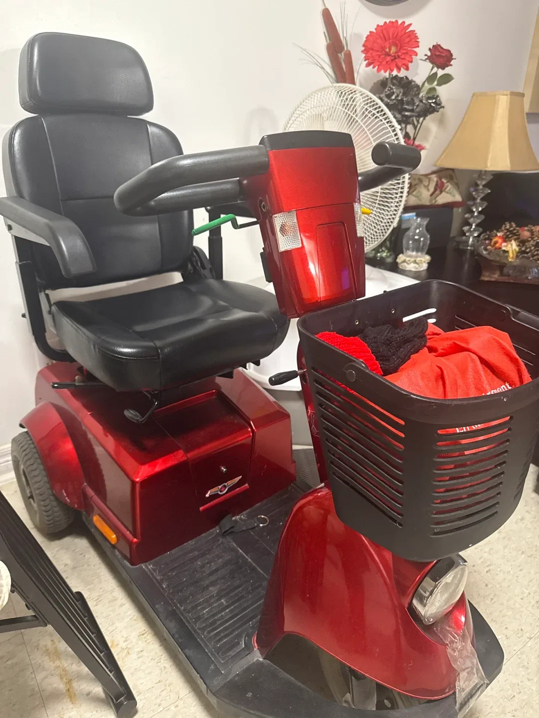 Red Electric Mobility Scooter 500 pounds weight capacity image indicator(3)