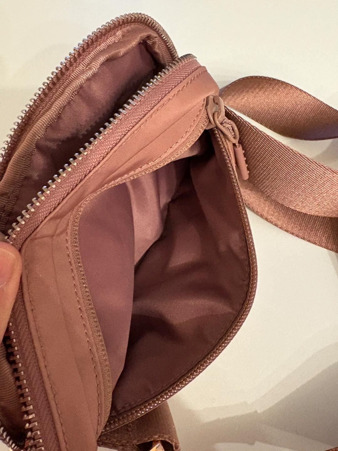 Lululemon Everywhere belt bag 1L - photo 3
