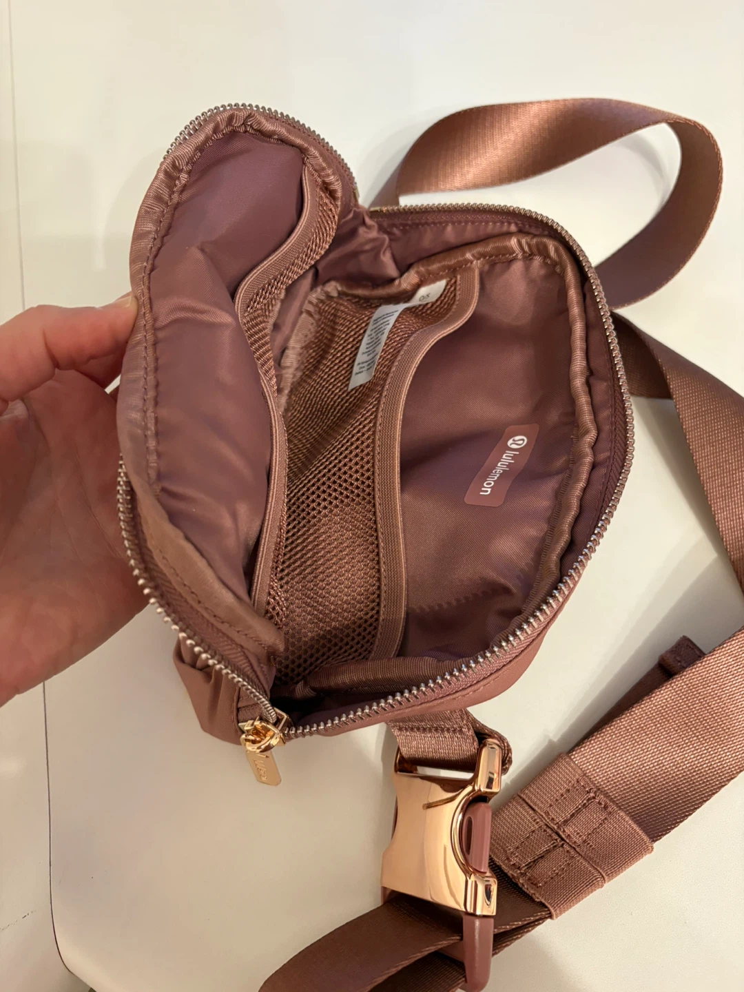 Lululemon Everywhere belt bag 1L - photo 4