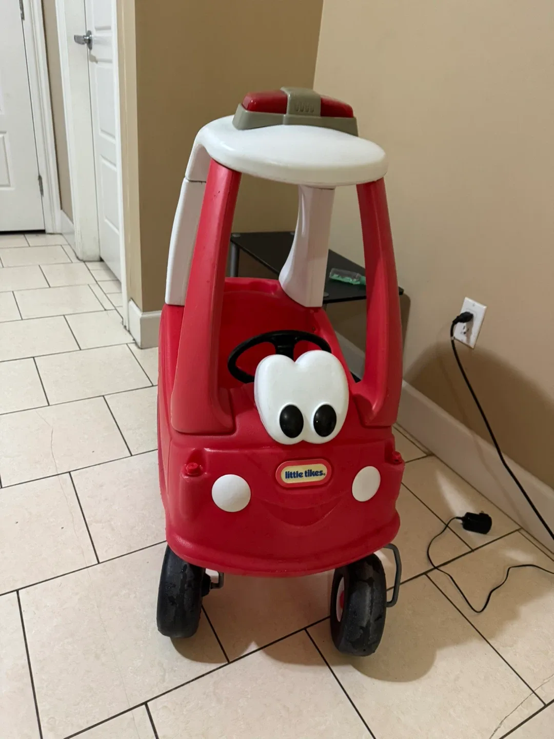 Little Tikes Cozy Coupe Car thumbnail