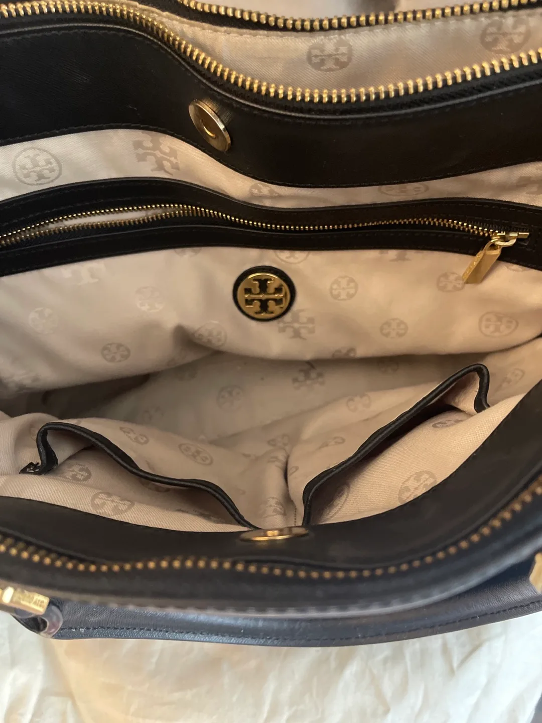 Tory Burch Black Leather bag image indicator(5)