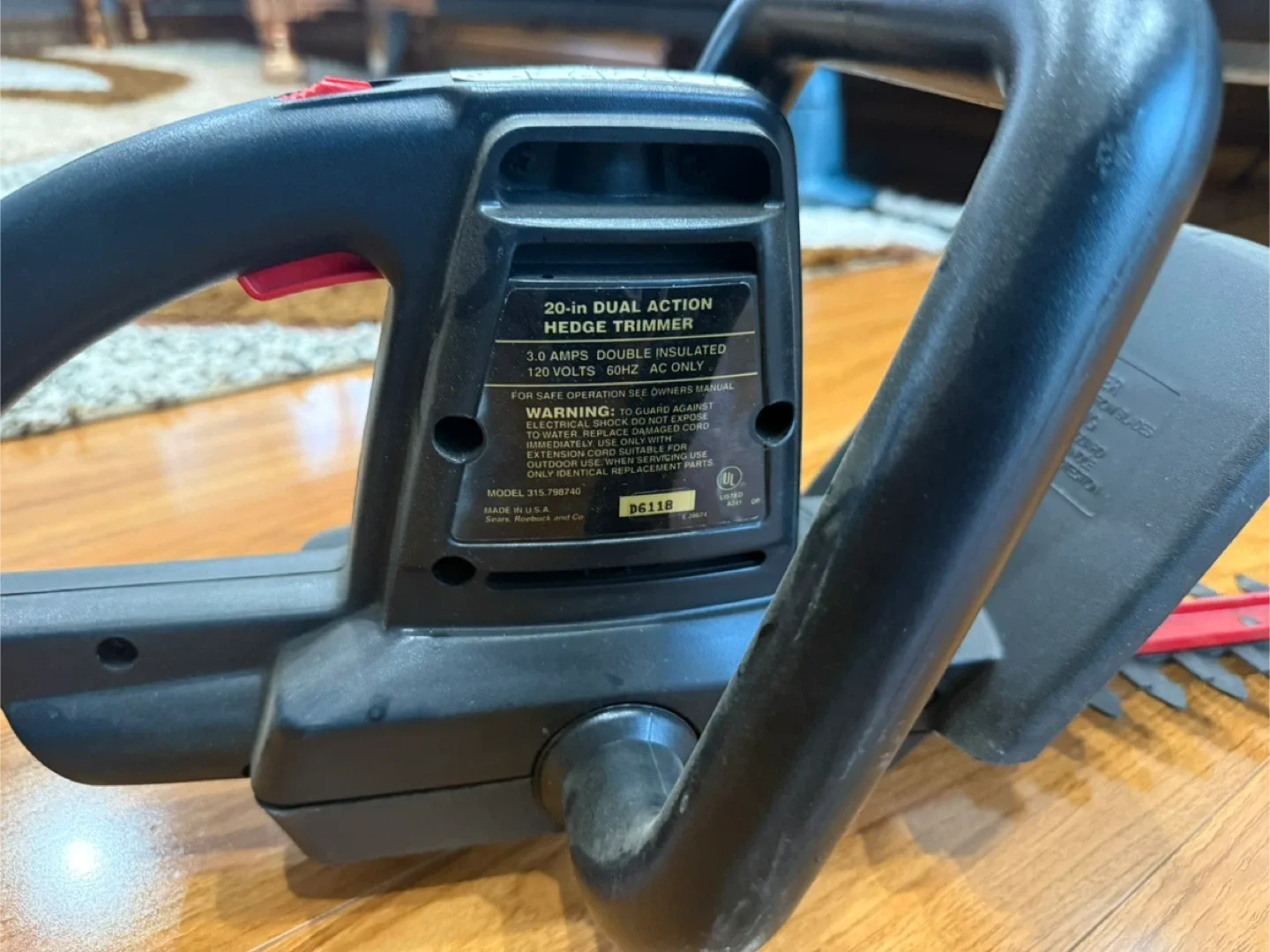 Craftsman 20-in. Dual Action Hedge Trimmer image indicator(5)