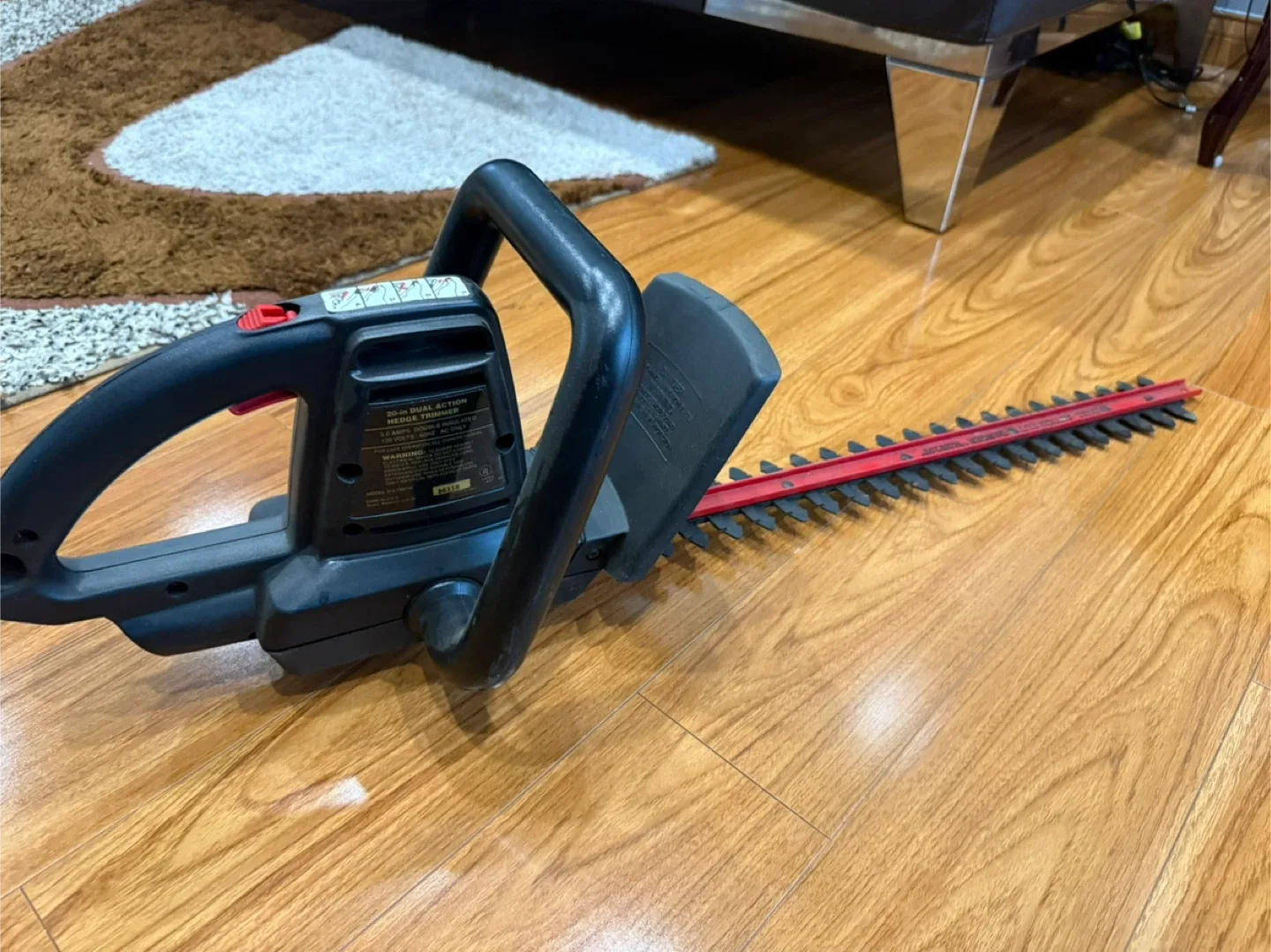 Craftsman 20-in. Dual Action Hedge Trimmer image indicator(6)