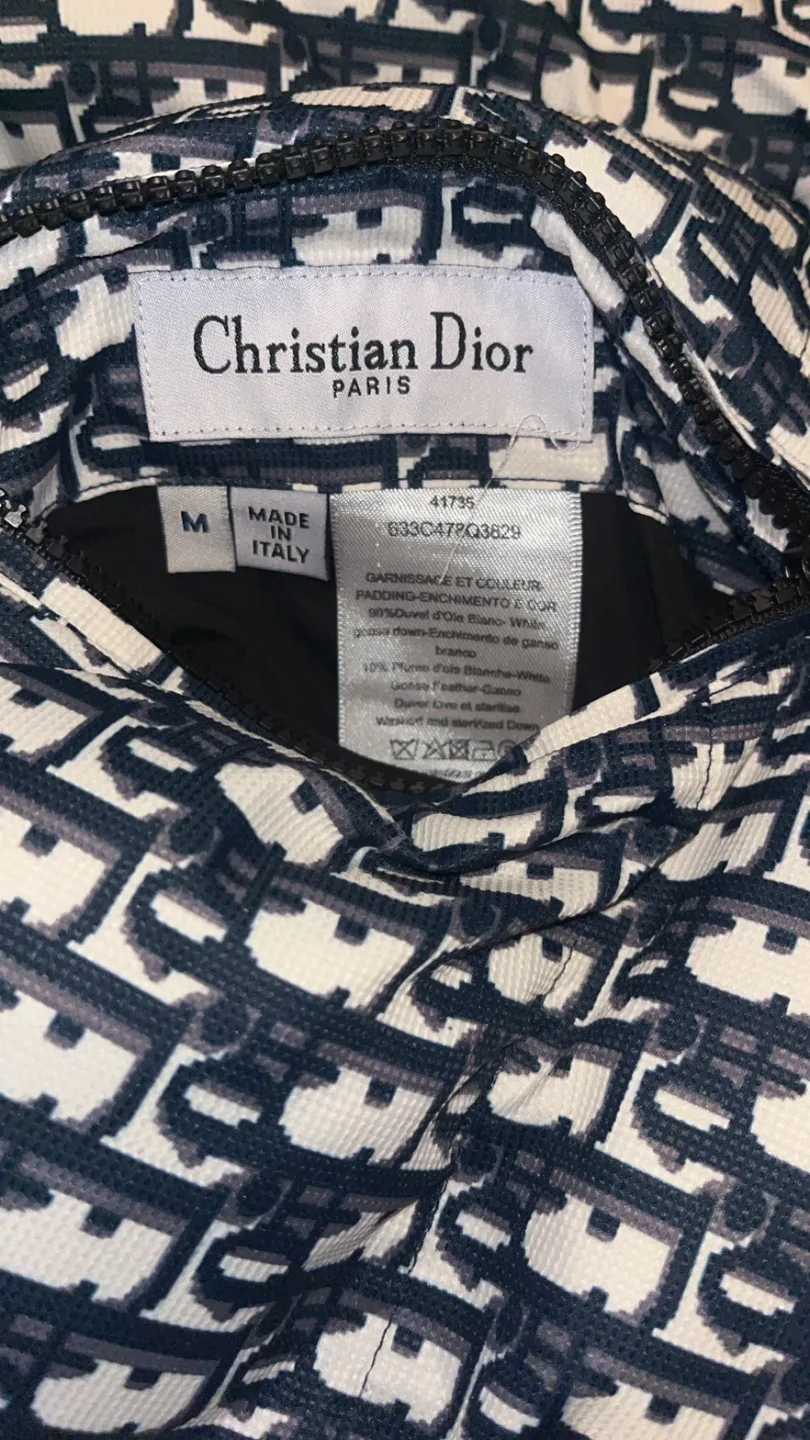 Christian Dior Paris Puffer Jacket - Size M image indicator(3)