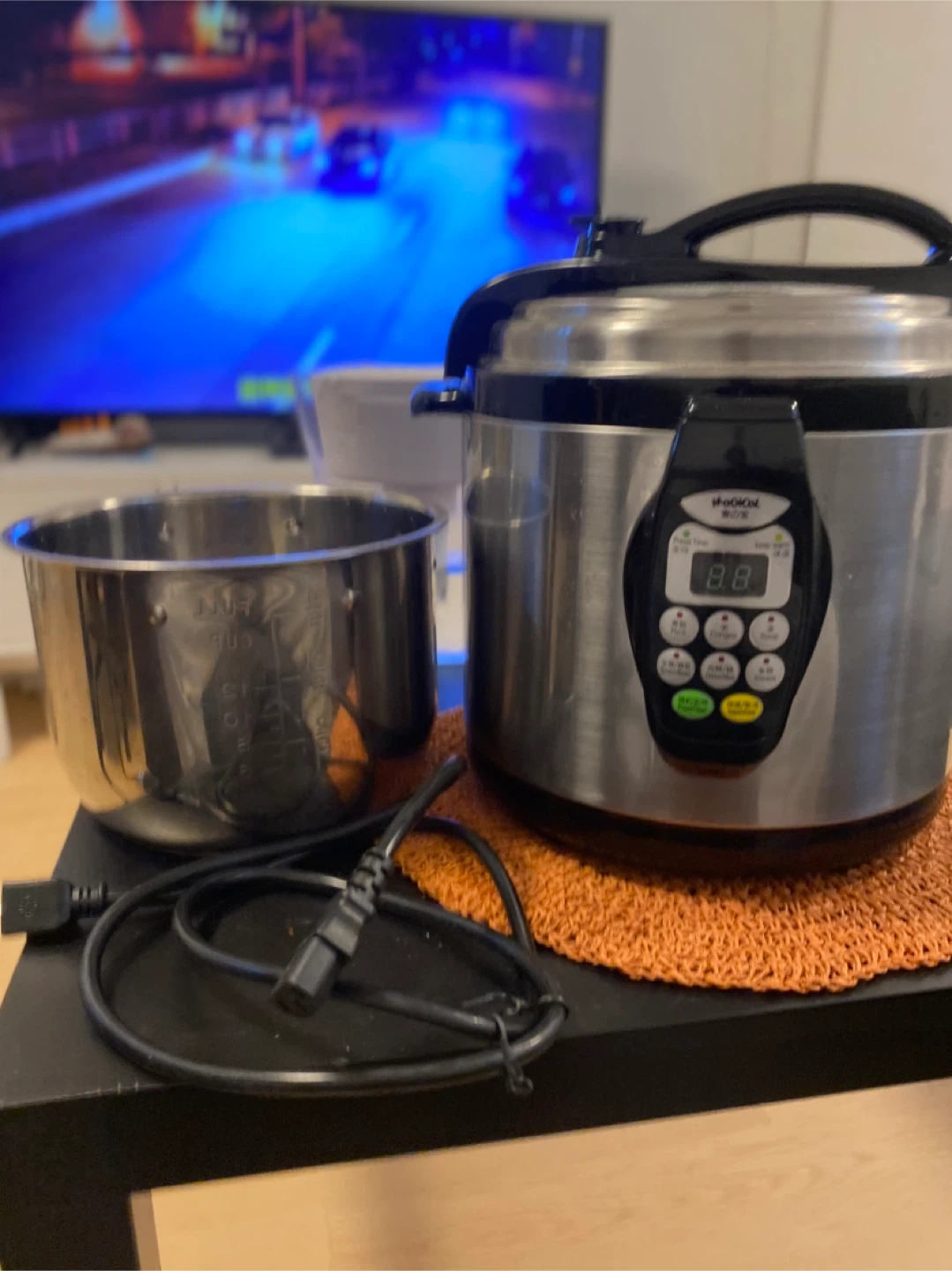 Multi-function pressure cooker, instant pot - photo 4