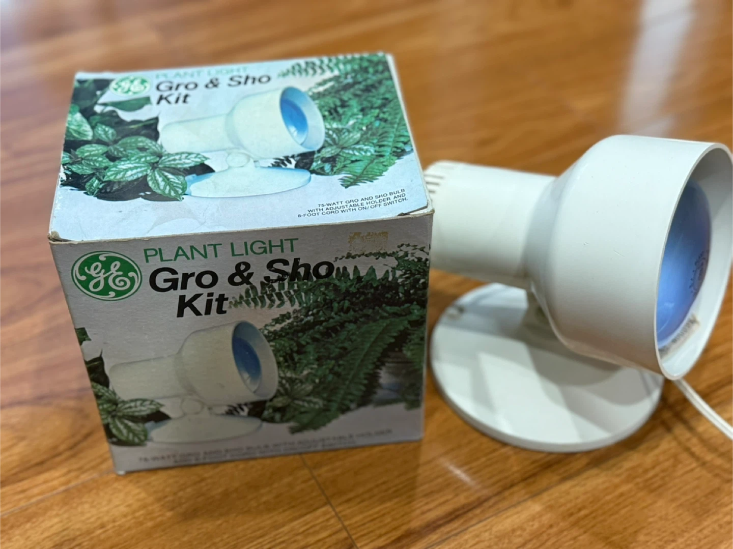 GE Plant Light Gro & Sho Kit